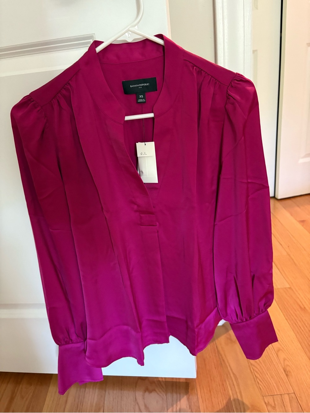 Banana Republic Deep Fuchsia Split-Neck Long Sleeve Blouse